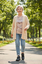 Baskets confortables pour femmes | Semelle amortissante et ajustement par sangle velcro réglable | Chaussures de marche légères et respirantes faciles à enfiler. Style moderne.