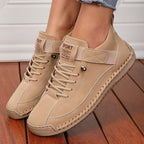 Baskets confortables pour femmes | Semelle amortissante et ajustement par sangle velcro réglable | Chaussures de marche légères et respirantes faciles à enfiler. Style moderne.